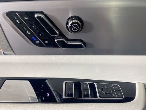 New 2026 Cadillac Vistiq Sport w/ LPO, Floor Liner Package image 24