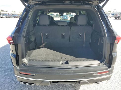 Used 2025 Buick Enclave Preferred image 22