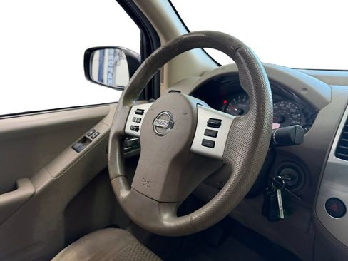 Used 2017 Nissan Frontier SV RWD image 13