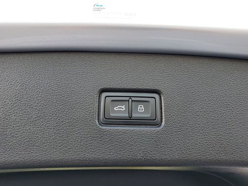 Certified 2022 Audi Q5 2.0T Premium Plus w/ Premium Plus Package image 11