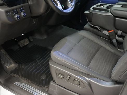 Certified 2024 Chevrolet Silverado 1500 LT image 23