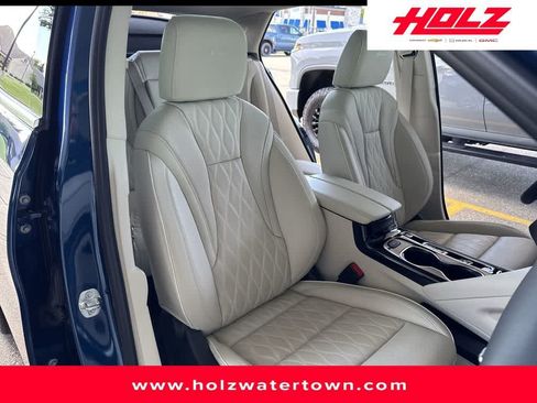 Certified 2023 Buick Envision Avenir AWD/4WD image 25
