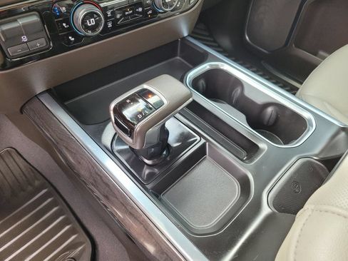 Used 2022 Chevrolet Silverado 1500 LTZ w/ LTZ Premium Texas Edition AWD/4WD image 30
