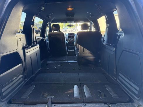 Certified 2016 Dodge Grand Caravan SE FWD image 11