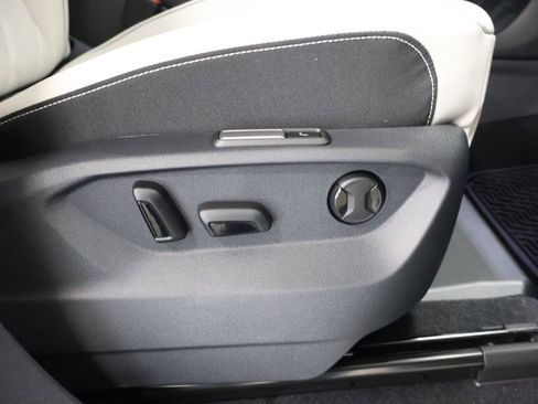 New 2026 Volkswagen Atlas Cross Sport SEL Premium R-Line image 22