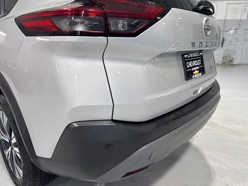 Used 2023 Nissan Rogue SV AWD/4WD image 50