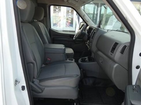 Used 2021 Nissan NV 3500 SV image 43