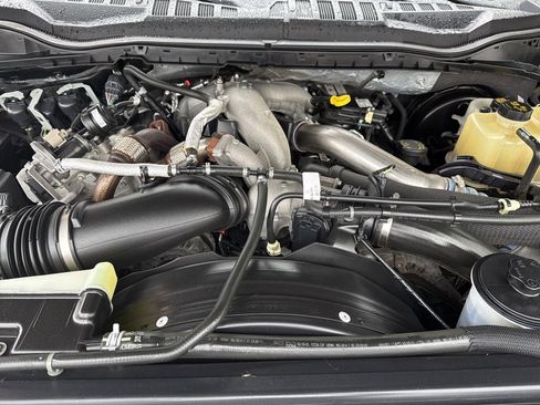 Used 2021 Ford F350 Lariat image 34