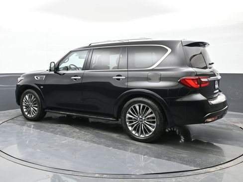 Used 2018 INFINITI QX80 4WD w/ Deluxe Technology Package image 6