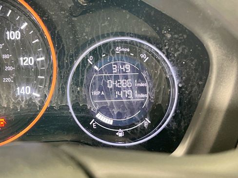 Used 2022 Honda HR-V LX image 13