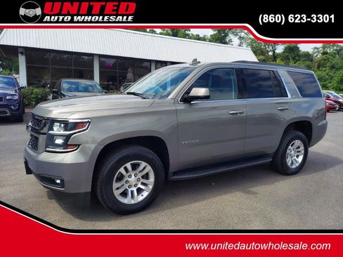 Used 2018 Chevrolet Tahoe LT w/ Luxury Package image 1