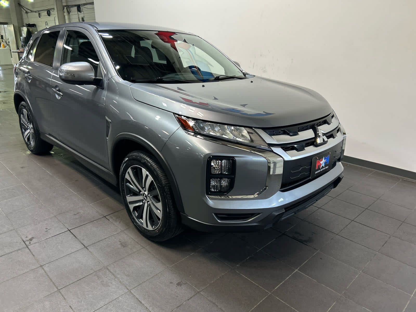 Used 2024 Mitsubishi Outlander Sport SE AWD/4WD image 2