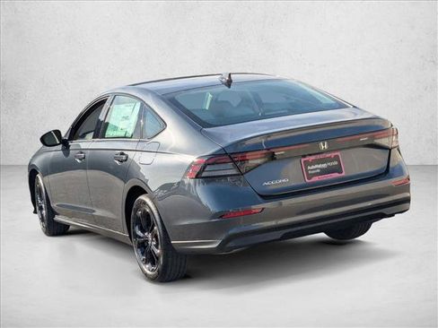 New 2025 Honda Accord SE image 8