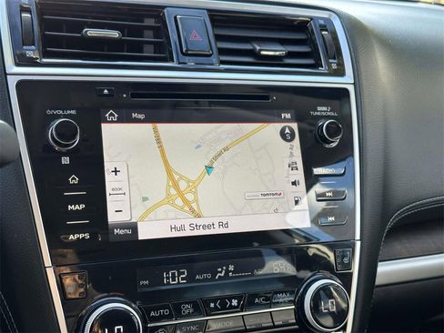 Used 2019 Subaru Outback 2.5i Limited image 3