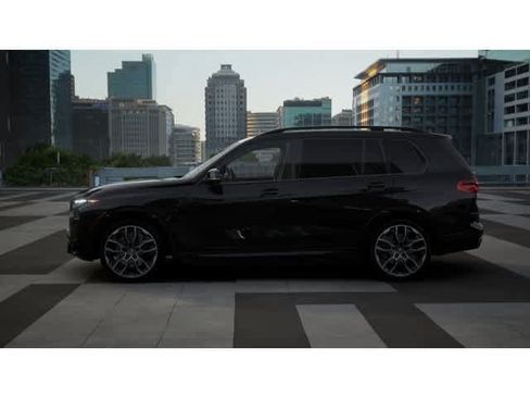 New 2027 BMW X7 xDrive40i w/ Executive Package AWD/4WD image 4