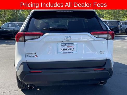 Used 2024 Toyota RAV4 XLE AWD/4WD image 4