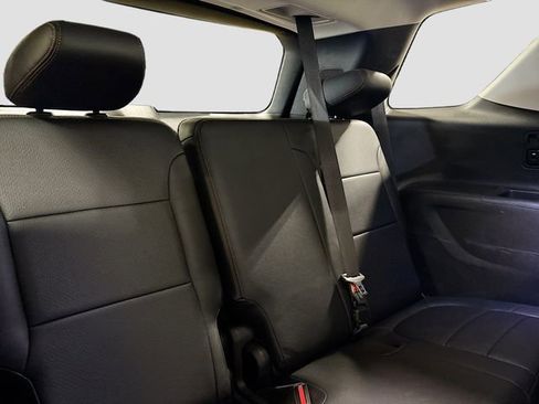 Used 2019 Chevrolet Traverse LT FWD image 27