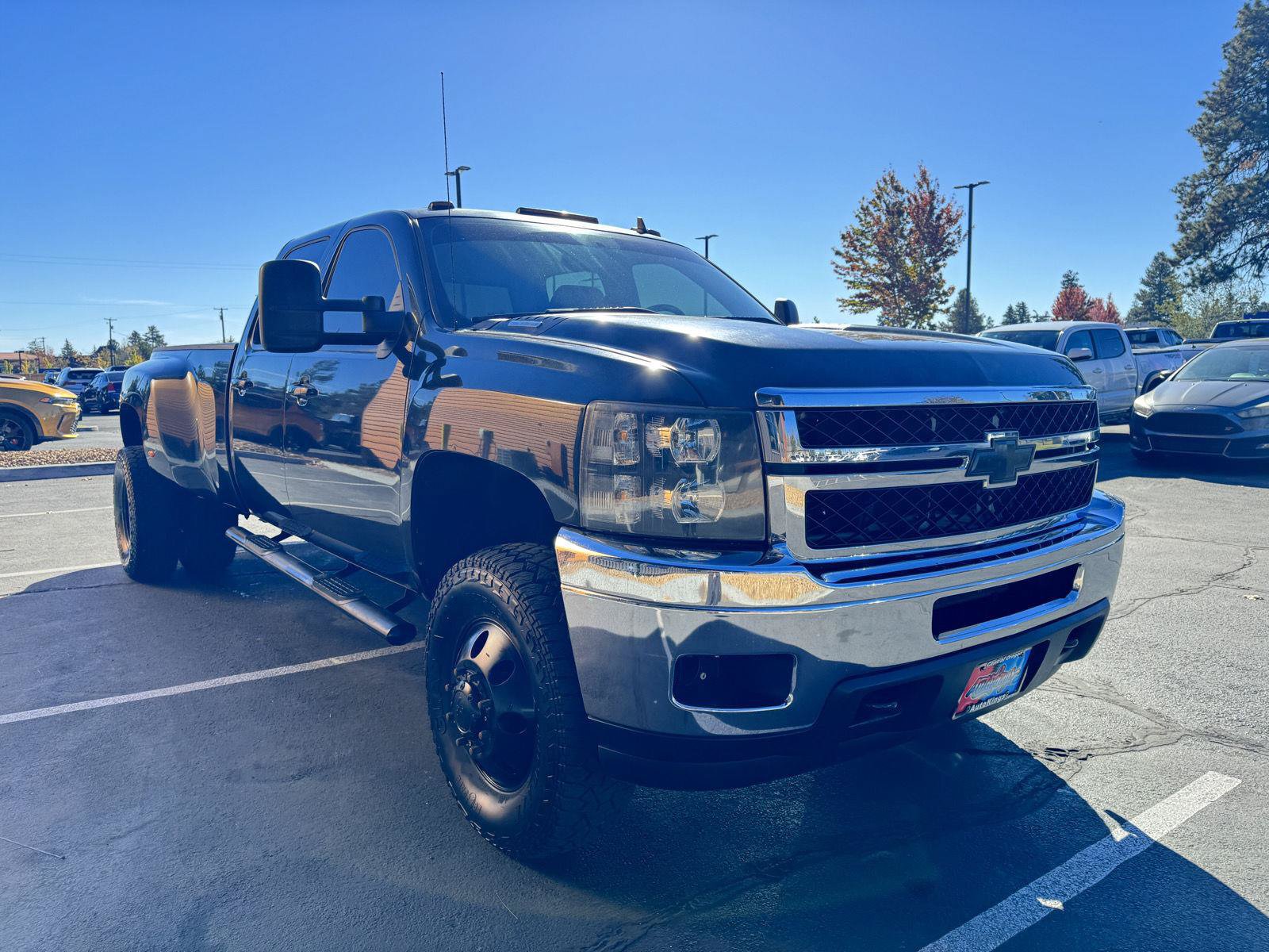 Used 2011 Chevrolet Silverado 3500 LTZ w/ LTZ Plus Package AWD/4WD image 8