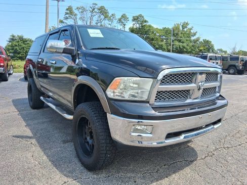 Used 2011 RAM 1500 Laramie AWD/4WD image 3
