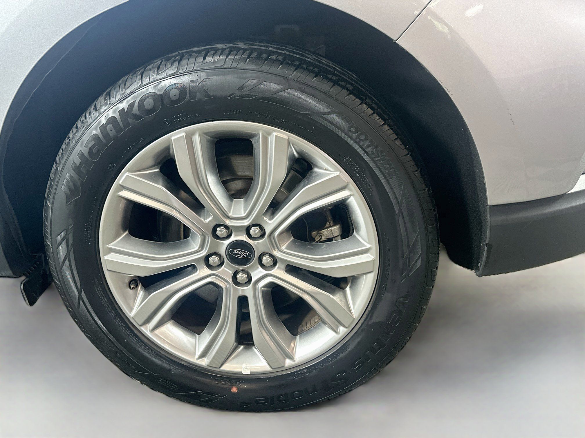 Used 2024 Ford Edge Titanium AWD/4WD image 29