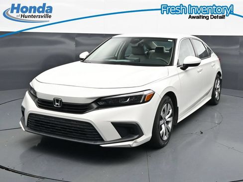 Used 2023 Honda Civic LX image 3