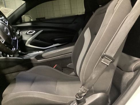 Used 2020 Chevrolet Camaro LT image 11