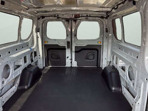 Used 2023 Ford Transit 250 Low Roof RWD image 20
