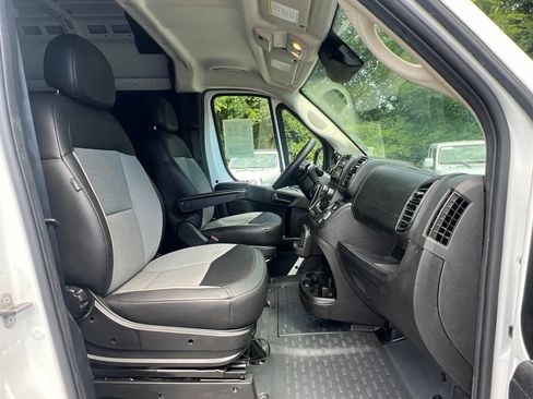Used 2025 RAM ProMaster 2500 w/ Convenience Group FWD image 19