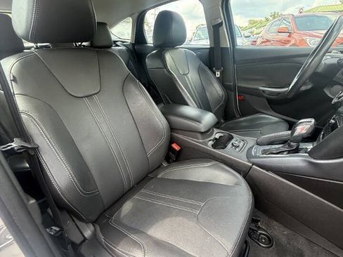 Used 2014 Ford Focus Titanium FWD image 14