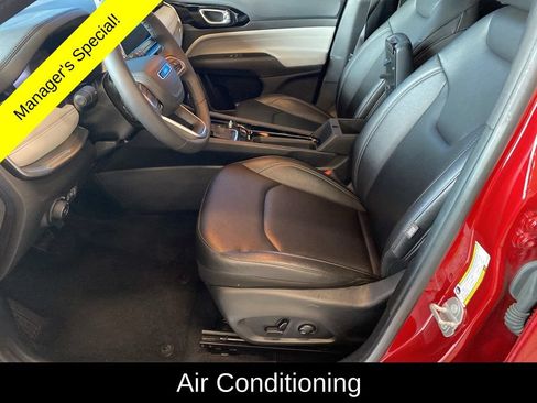 Used 2025 Jeep Compass Limited AWD/4WD image 8