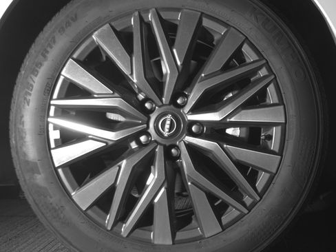 Used 2025 Nissan Altima 2.5 SV image 13