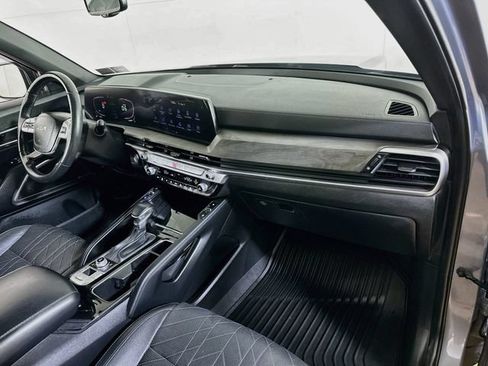 Used 2024 Kia Telluride EX X-Line AWD/4WD image 11