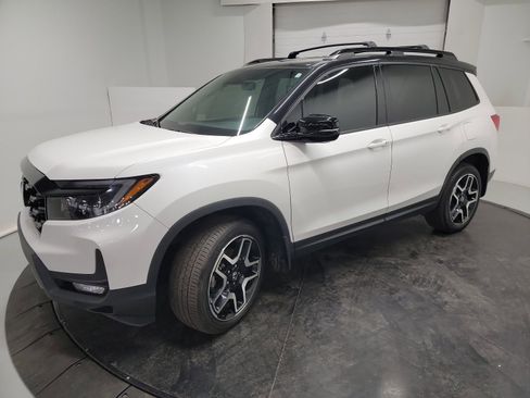 Certified 2023 Honda Passport Elite image 3