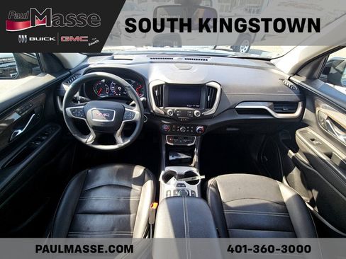 Used 2023 GMC Terrain Denali w/ Black Diamond Edition image 17