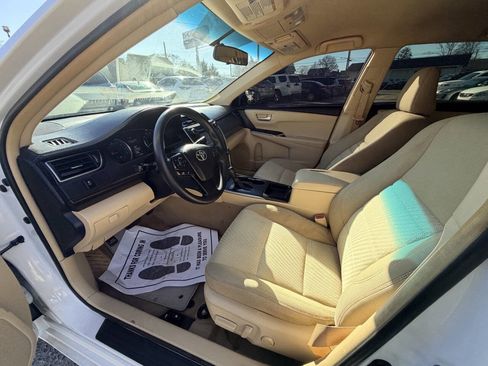 Used 2017 Toyota Camry LE image 41