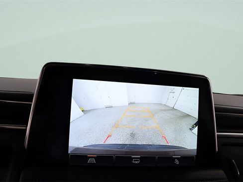 Used 2023 GMC Yukon SLT w/ Max Trailering Package image 15