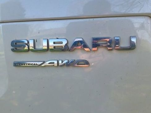 Used 2018 Subaru Forester 2.5i Premium w/ All-Weather Package image 6