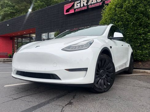 Used 2020 Tesla Model Y Long Range AWD/4WD image 2