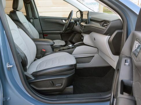 Used 2023 Ford Escape SE w/ PHEV Premium Package image 34