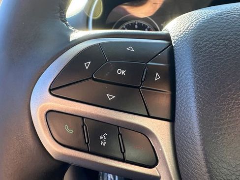 Used 2019 Jeep Cherokee Latitude Plus w/ Cold Weather Group image 25