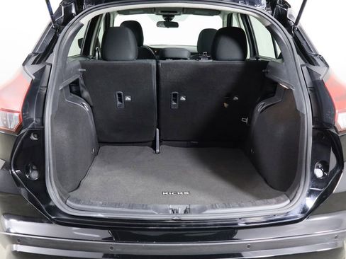 Used 2021 Nissan Kicks SV image 18