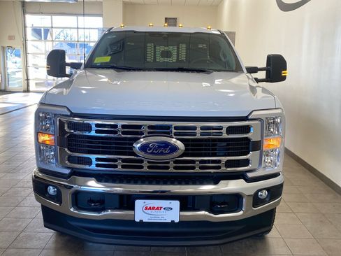 New 2025 Ford F350 XL w/ XL Chrome Package image 3