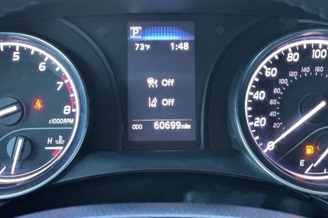 Certified 2020 Toyota Camry SE FWD image 28