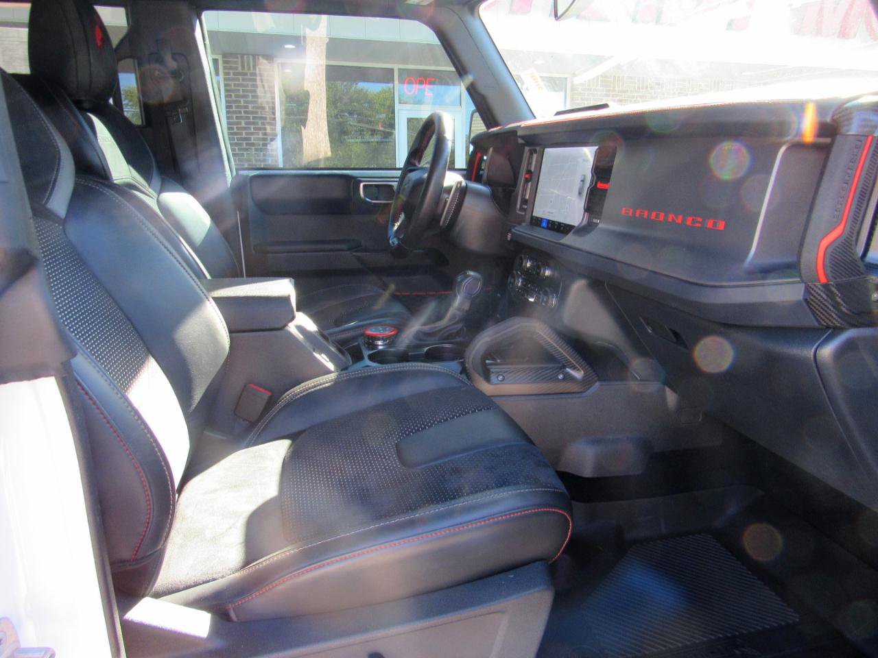 Used 2025 Ford Bronco Raptor w/ Interior Carbon Fiber Pack AWD/4WD image 30