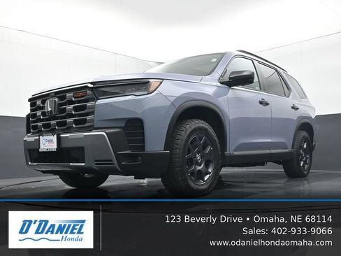 Used 2026 Honda Pilot TrailSport image 9