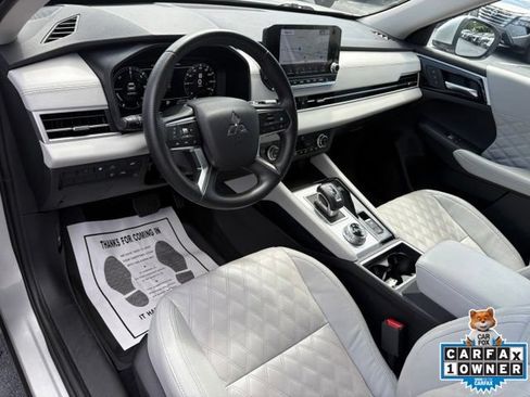 Used 2024 Mitsubishi Outlander SEL AWD/4WD image 24