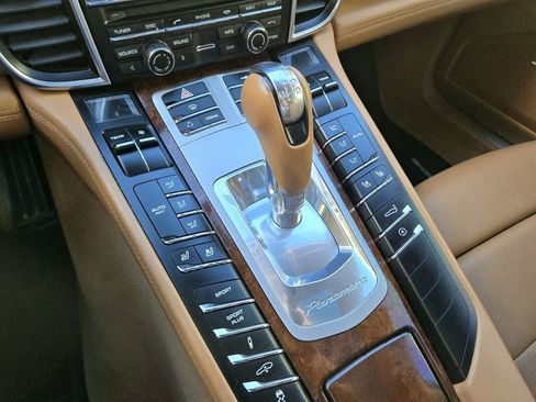 Used 2011 Porsche Panamera Turbo image 30