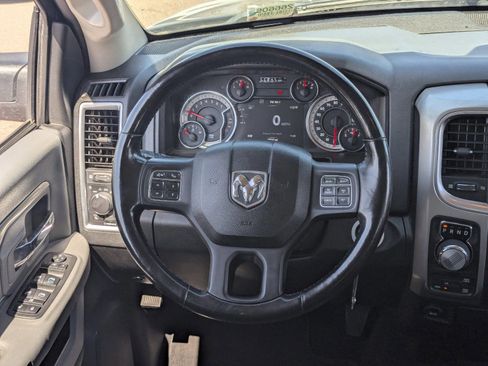 Used 2020 RAM 1500 Classic SLT w/ Luxury Group image 19