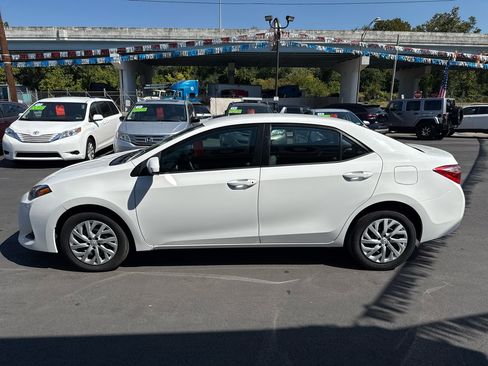 Used 2017 Toyota Corolla LE image 7