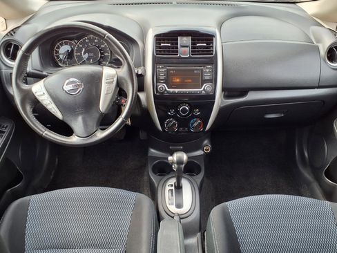 Used 2017 Nissan Versa Note SV FWD image 4